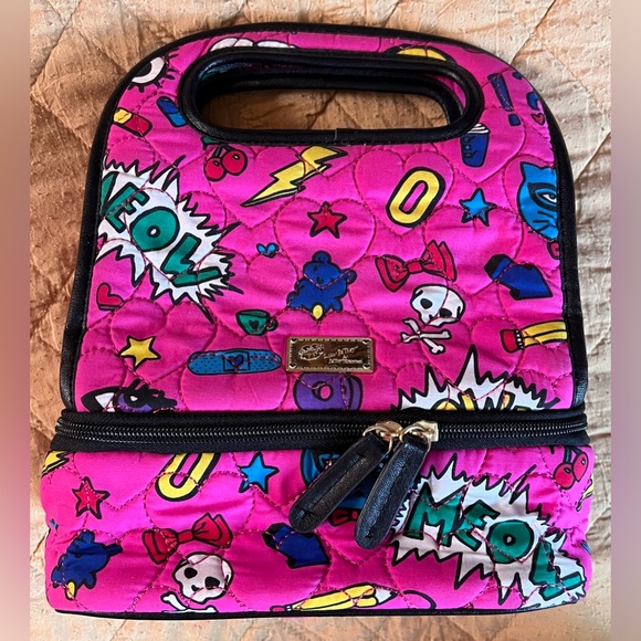 Betsey Johnson Pink and Back Comic Insulated Lunch Tote. - Picture 1 of 15